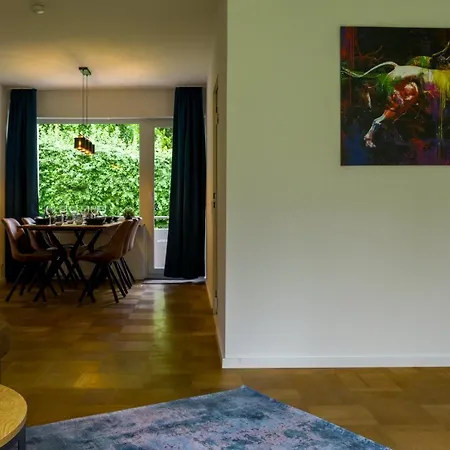 Gross, Modern, Zentrumsnah Mit Parkplatz Und Garten Ulm Exterior foto