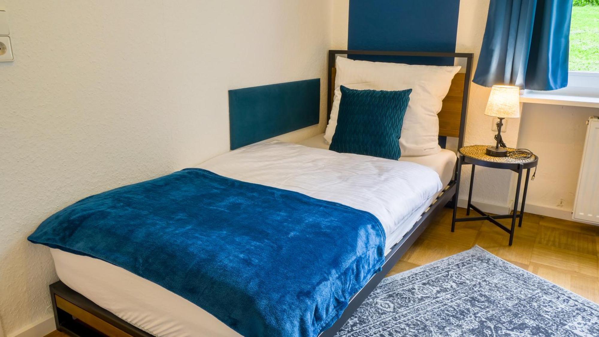 Gross, Modern, Zentrumsnah Mit Parkplatz Und Garten Ulm
